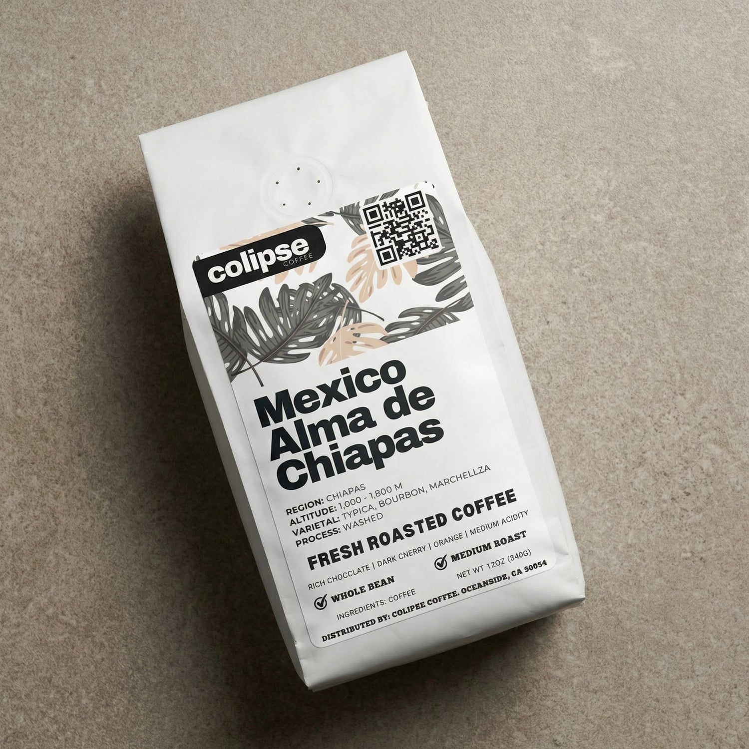 Coffee package labeled 'Mexico Alma de Chiapas' by Colipse on a textured surface