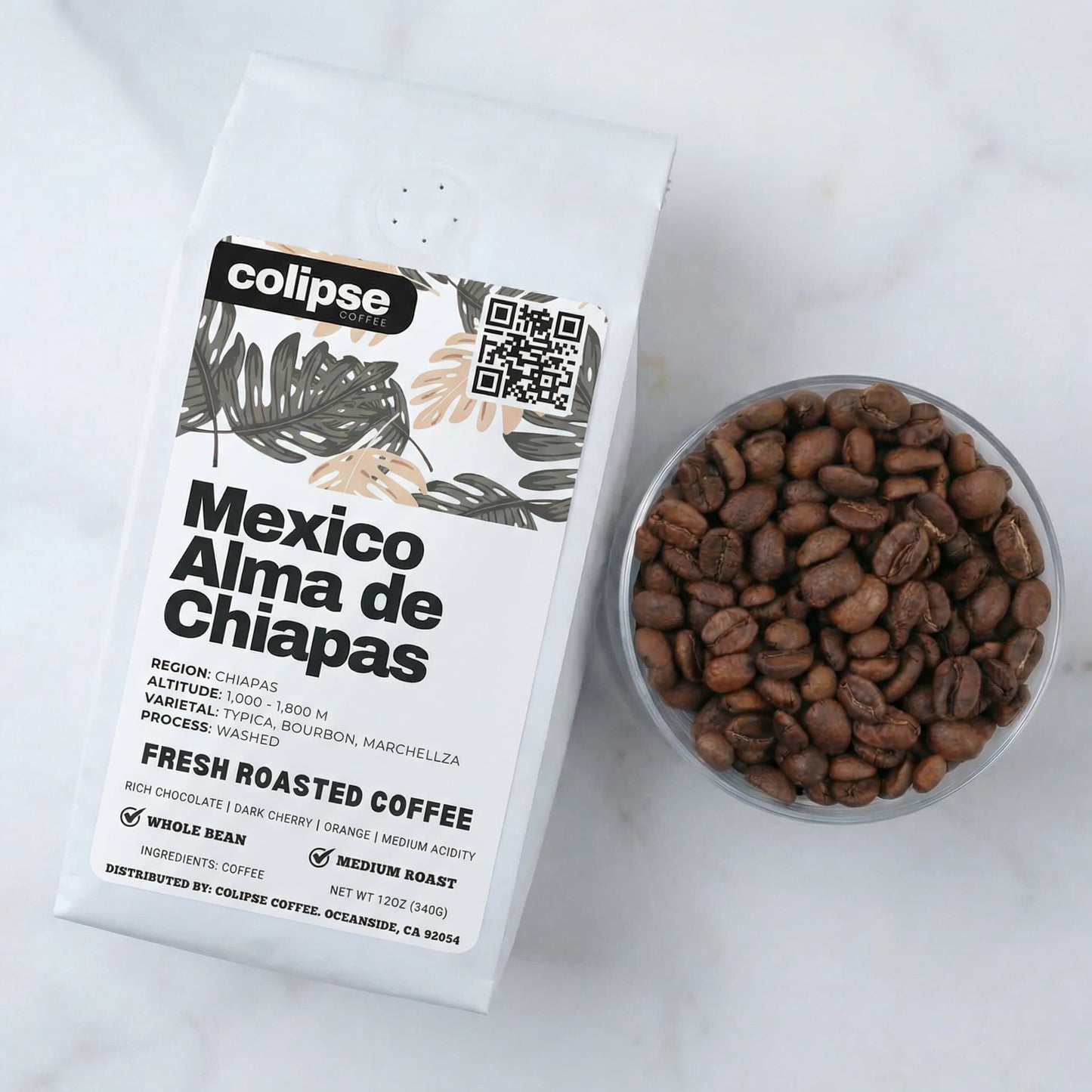 Colipse Mexico Alma de Chiapas coffee package with a bowl of coffee beans on a white background